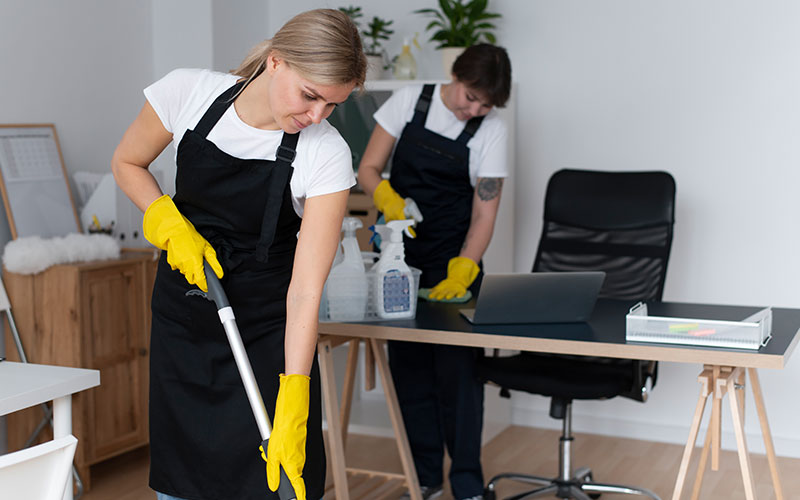 How to Maintain a Clean Office Space Post 2 1